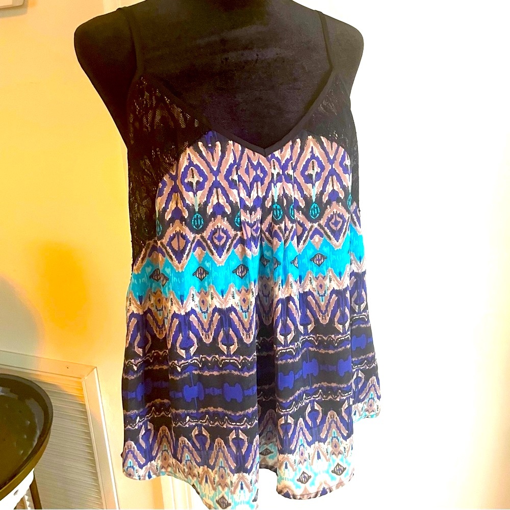 DANIEL RAINN Print and Lace Camisole Top! Black White Blue! Great condition